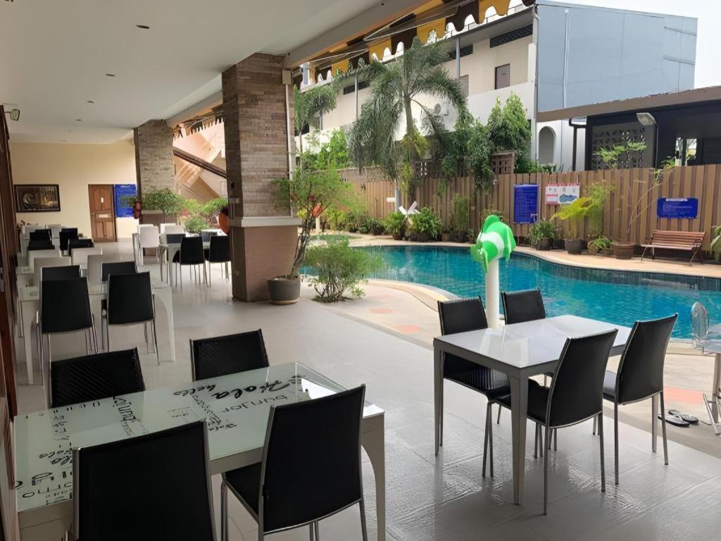 Siam Platinum Pattaya Hotel Ngoại thất bức ảnh