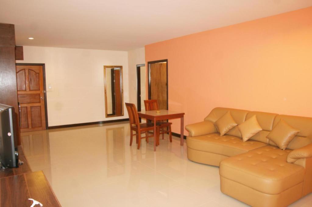 Siam Platinum Pattaya Hotel Ngoại thất bức ảnh